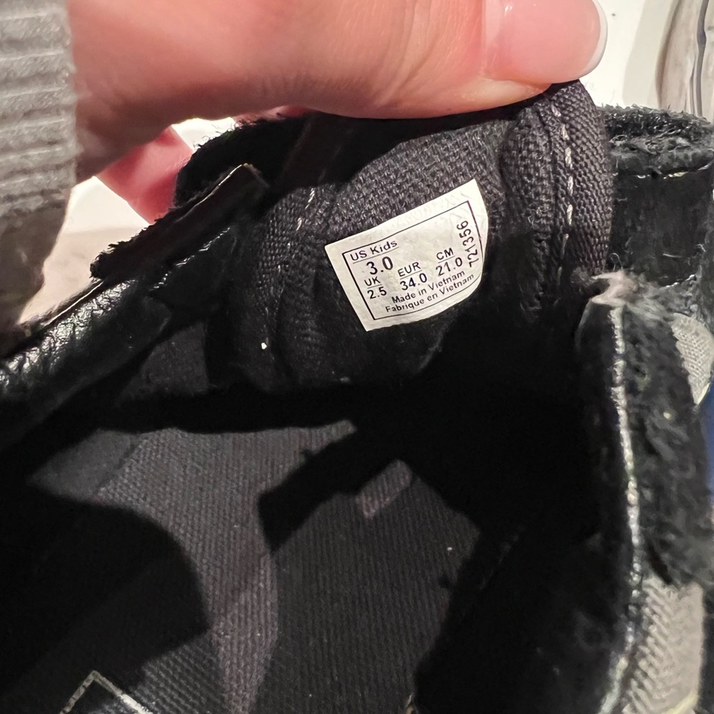 vans - Picture 6 of 7